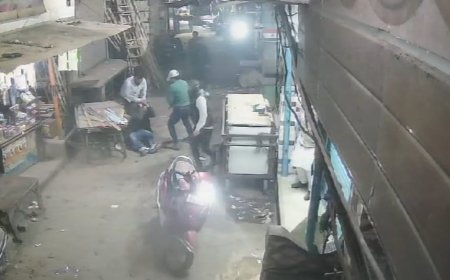 अपराधियों ने युवक को दौड़ाकर मारी गोली, फिर चाकू से गला रेता, घटना CCTV में कैद