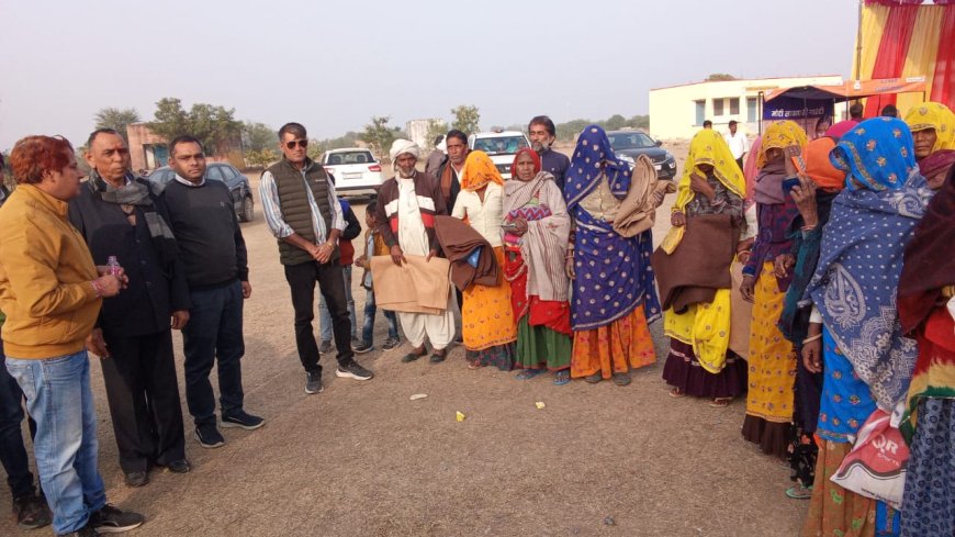 दौसा जिले में डॉ श्यामसुंदर मीना ने चलाया मिशन'सर्दी से सुरक्षा