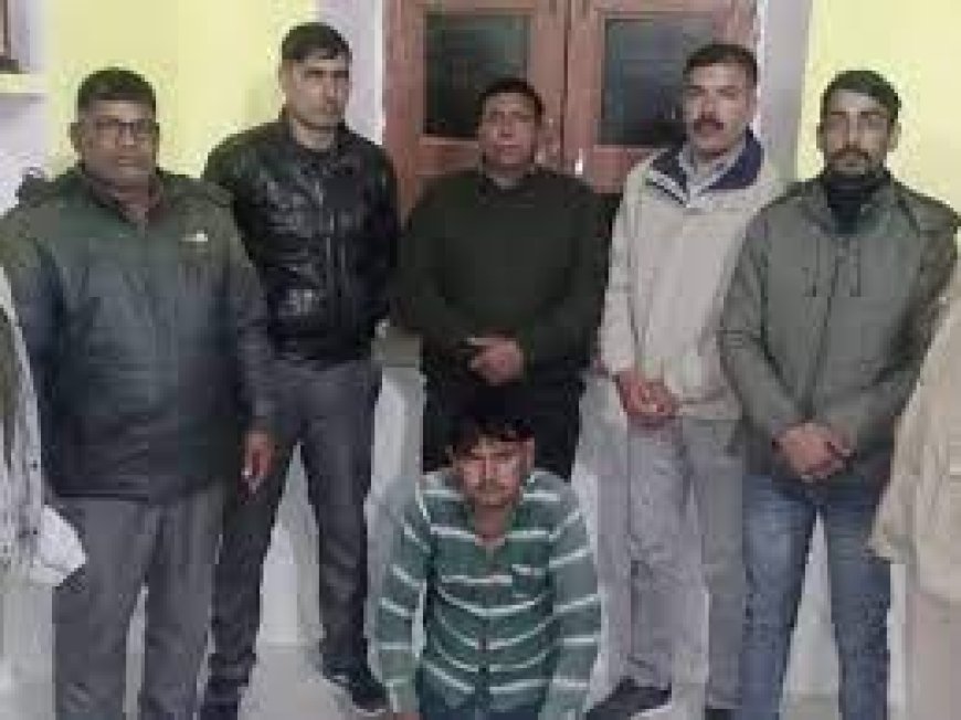 DST टीम ने ठगी के आरोपी को किया गिरफ्तार:3 मोबाइल, 4 ATM, 1 पैन कार्ड, 1 चेक बुक, 2 बैंक पासबुक जब्त