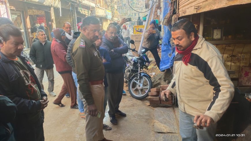 राजगढ मे तीन दुकानों के टूटे ताले , चोर सीसीटीवी में हुए कैद