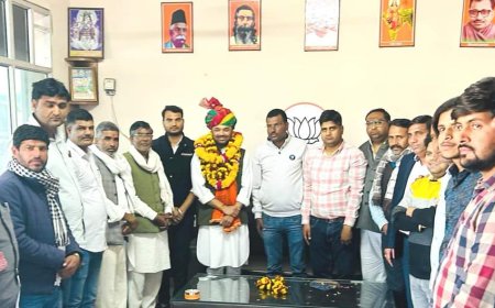 भारतवासियों के दिलों में बसा पीएम मोदी का नाम  :- डॉ.पकज सिंह