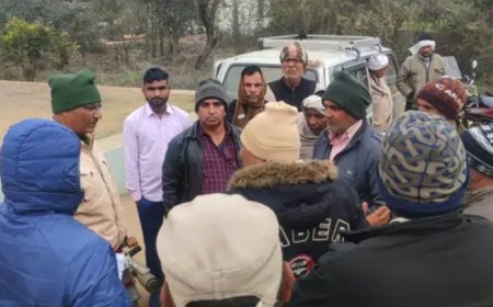 कार की टक्कर से बाइक सवार की मौत