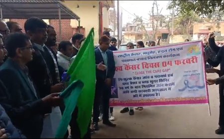 वन मंत्री संजय शर्मा ने अलवर के सरकारी चिकित्सालय राजीव गांधी में कैंसर जागरूकता रैली को हरी झंडी दिखाकर किया रवाना