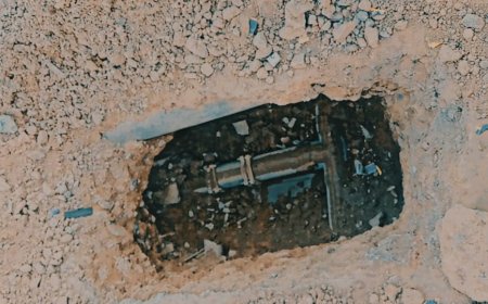 गड्ढा खोद लिकेज ठीक करना भूल गए पेयजल के कार्मिक