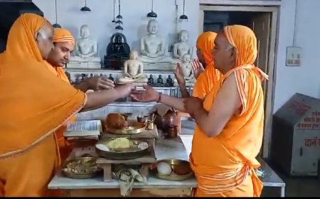 जैन धर्म के प्रथम तीर्थंकर श्री 1008 आदिनाथ भगवान का  मनाया मोक्ष कल्याणक