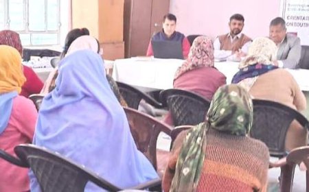 सरदार जनाना अस्पताल परिसर में नियमित टीकाकरण के सुदृढ़ीकरण को लेकर जेएसआई के सहयोग से एएनएम व आशाओं को दिया प्रशिक्षण