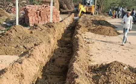 सरकारी जमीन से कब्जा गृह राज्यमंत्री क़े निर्देश पर हटवाया