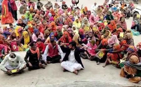 राजनीतिक द्वेषपूर्ण नरेगा में जानबूझकर के नहीं जोड़ा जा रहा नाम, ग्रामीणों ने जिला कलेक्टर के नाम सौंपा ज्ञापन