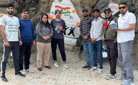 वॉल पेंटिंग कर दिया शत प्रतिशत मतदान का संदेश