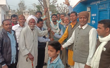 सकट में वैदिक मंत्रोच्चारण के साथ होली के डांडे का किया गया रोपण