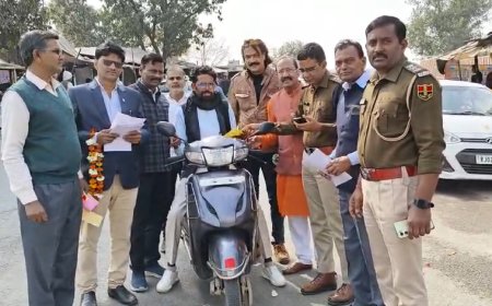 पुलिस प्रशासन व लायंस क्लब के सयुंक्त तत्वाधान में मनाया सड़क सुरक्षा दिवस