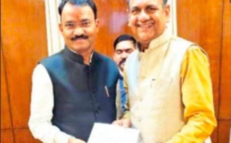 विधायक देवीसिंह शेखावत ने परिवहन मंत्री प्रेमचंद बैरवा से की मुलाकात