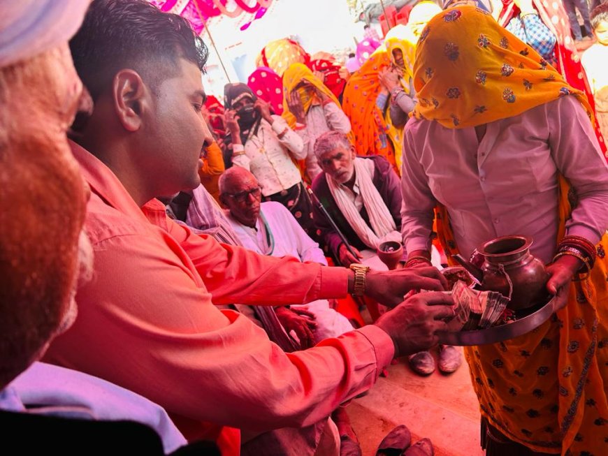 आरपीएफ इन्सपेक्टर ने अपने स्वर्गीय साथी  नेमीचंद की विधवा बहिन की बेटी की शादी मे आकर निभाई भाई की रस्म: 2 लाख 11 हजार का किया आर्थिक सहयोग