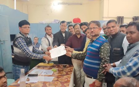 स्कूल शिक्षा परिवार रामगढ़ ने मुख्यमंत्री के नाम सौंपा ज्ञापन