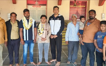 बाबा खाटू श्याम के धाम पर पैदल रवाना हुए