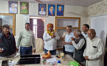 रामगढ़ नगर पालिका के ईओ के रिक्त पद पर अभय मीणा ने संभाला कार्यभार