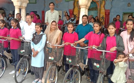 राजपुर बड़ा में कक्षा 9 की 93 छात्राओं को निशुल्क साईकिलें की गई वितरित