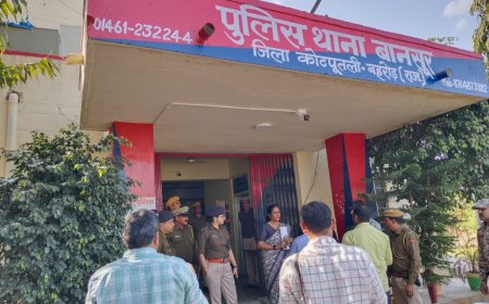 जिला कलेक्टर तथा पुलिस अधीक्षक ने किया बानसूर पंचायत समिति में चल रही जनसुनवाई तथा विभिन्न संस्थाओं का निरीक्षण