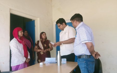 डिप्टी सीएमएचओ ने किया शक्ति दिवस का निरीक्षण:बच्चों को नियमित रूप से आयरन की दवा खिलाने के दिए निर्देश