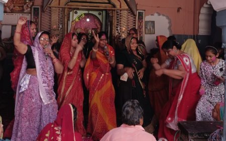 सत्यनारायण जी के मंदिर में धूमधाम से  मनाया फागोत्सव