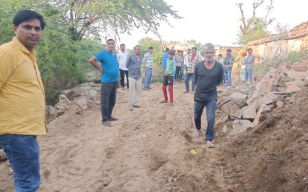 कब्रिस्तान की जमीन को जाने वाले रास्ते से हटवाया कब्जा