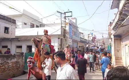 कस्बे में निकाला ढोला मारू का स्वांग खूब नृत्य उठाया आनंद