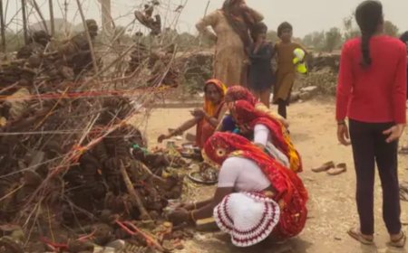 खैरथल में महिलाओं ने किया होली पूजन: सुख समृद्धि की कामना की, बसंत ऋतु का स्वागत