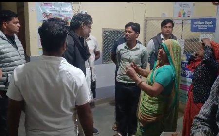 महिला चिकित्सक के अभाव में प्रसव कार्य बाधित: एएनएम के सहारे ही जांच व प्रसव कराने को मजबूर प्रसूताएं