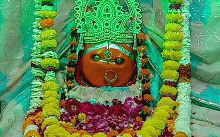 महिलाओं ने चौथ माता का उपवास रख किया भजन कीर्तन