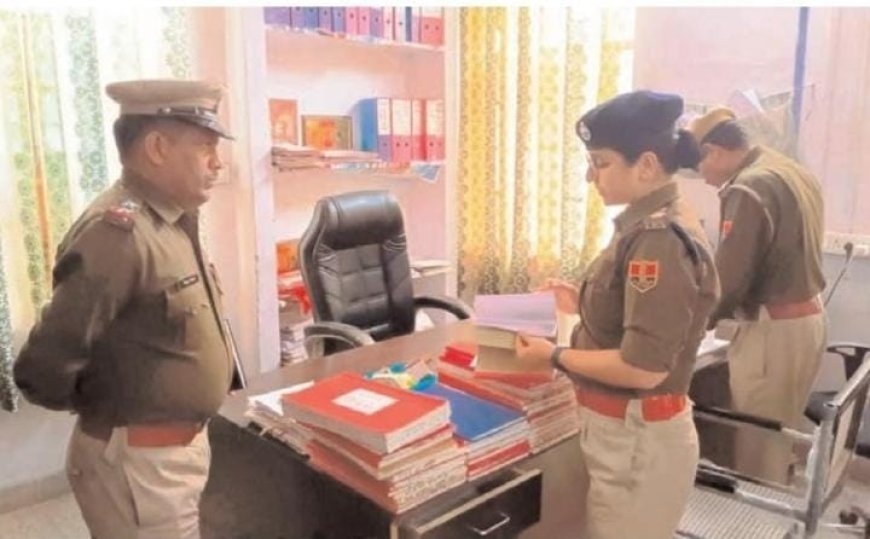 पुलिस अधीक्षक वंदिता राणा ने थाना नारायणपुर का किया निरीक्षण: दिया संदेश  अपराधियों में भय आमजन में होगा विश्वास