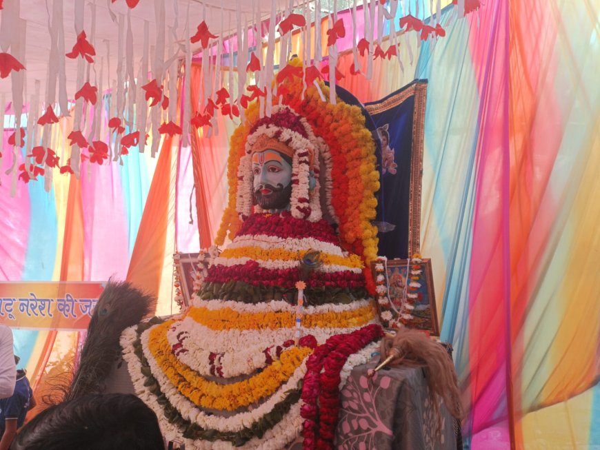 लक्ष्मनजी के मंदिर पर होली मिलन समारोह आयोजित कर श्याम बाबा का सजाया अलौकिक दरबार