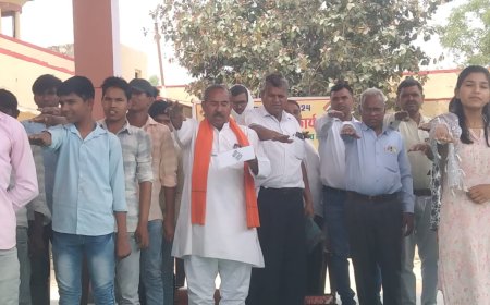 महुवा मैं  स्वीप टीम द्वारा कम मतदान वाले केदो पर मतदाताओं को किया जागरूक अबकी बार मतदान 75 प्रतिशत से पार