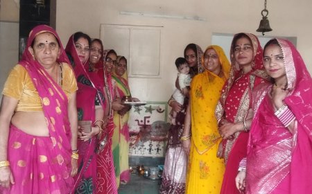 गुरलाँ में महिलाओं ने की दशा माता की पूजाः सुख-समृद्धि की कामना की,पिपल पुजन कर नल-दमयंती की कथा सुनी