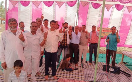 महुवा में स्वीप टीम द्वारा कम मतदान वाले केदो पर मतदाताओं को किया जागरूक अबकी बार मतदान 75 प्रतिशत से पार