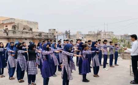 विद्यार्थियो को मतदान की शपथ दिलाई