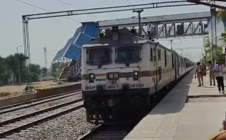 गोविंदगढ़ में प्रयागराज बीकानेर एक्सप्रेस के ठहराव का हुआ शुभारंभ:सुबह 8.21 बजे और शाम 6.11 बजे आएगी स्टेशन पर