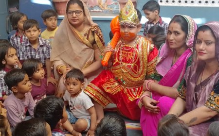 शिशु वाटिका स्कूल में हनुमान जयंती पर सजाई हनुमान जी की सजीव झांकी