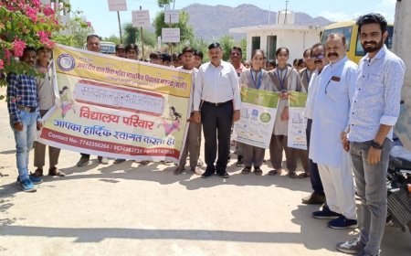 लोकसभा चुनाव को लेकर सतरंगी सप्ताह के तहत मतदान जागरूकता रैली