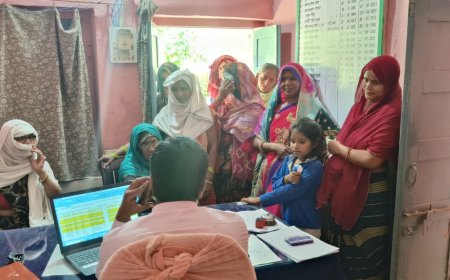 पानी की किल्लत को लेकर महिलाओं ने प्रदर्शन कर की नारेबाजी