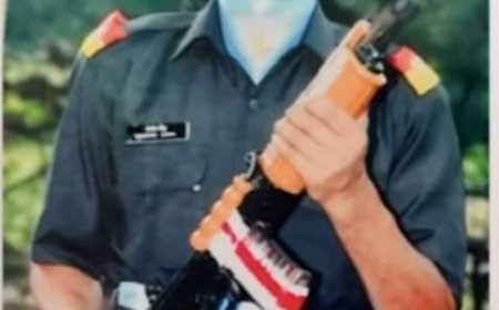 सलेमपुर थाना निवासी नायक सूबेदार रामवीर सिंह की पार्थिव देह पंचतत्व में विलीन 2 दिन पूर्व हृदय गति रुकने से हुए थे शहीद