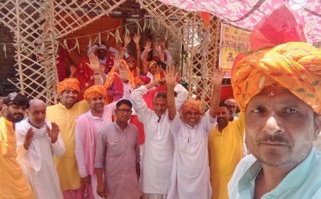 यज्ञ से होता है पर्यावरण शुद्ध। शत चण्डी महायज्ञ में वैदिक मंत्रोच्चारणों के साथ यजमानों ने डाली आहुतियां