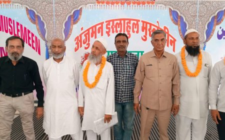 मकराना में 75 हज यात्रियों को प्रशिक्षण देकर टीकाकरण किया