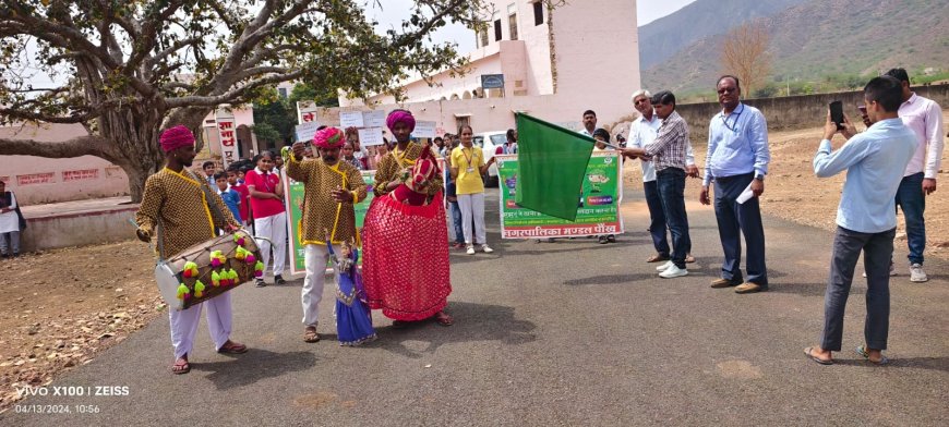 गुड़ा पौख में हुआ दिव्यांग रैली का आयोजन:कठपुतली व नुक्कड़ नाटकों द्वारा दिलाई मतदान की शपथ