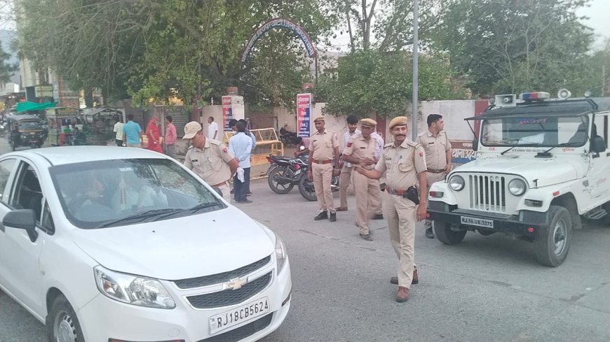 ओवरलोड वाहनों एवं दुपहिया वाहन चालकों पर पुलिस की पैनी नजर,  कई वाहनों को किया जप्त