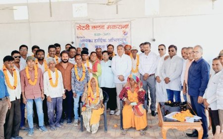 रोटरी क्लब ने किया मजदूरों का सम्मान