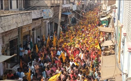 गोविंदगढ़ में श्रीश्याम बाबा की निकली 3100 कलशों की शोभायात्रा, प्राण प्रतिष्ठा के बाद 10 को होगा विशाल भंडारा