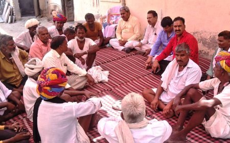 माली महासभा के प्रदेश उपाध्यक्ष माली मिले शोक संतृप्त परिवार से ढांढस बंधा, उचित सहायता दिलाने का दिलाया भरोसा