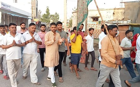 एकादशी पर्व को लेकर रामगढ़ कस्बे मे निकाली गई श्याम बाबा की शोभायात्रा