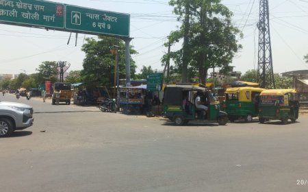 एडीजी कोर्ट के सामने खोखे लगाकर किया अतिक्रमण, बार एसोसिएशन ने की अतिक्रमण हटाने की मांग