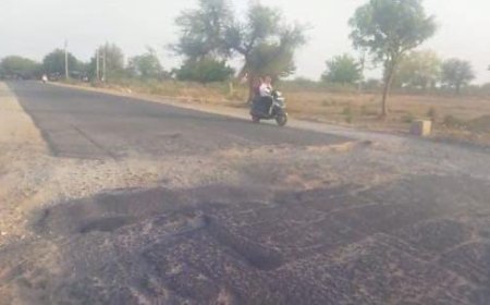 गंगापुर - रायपुर स्टेट हाईवे 75  पर मौत के गड्ढे, पता नहीं कब सुधरेंगे , हादसे की आशंका, जिम्मेदार अनजान